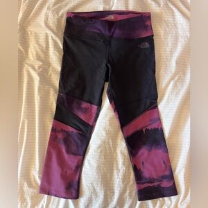The North Face Motivation Printed Capri Leggings - Small